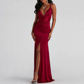 Maxikleid mit V-Ausschnitt und hohem Schlitz - Rot